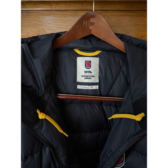 Fjällräven Expedition Pack Down Hoodie W – Black – Women's XL – Retail $325 - Picture 4 of 11
